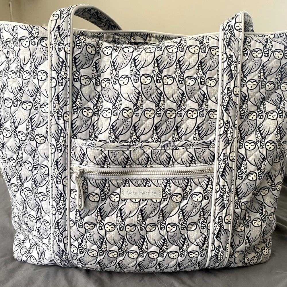 Vera Bradley Tote with Grey Owl pattern